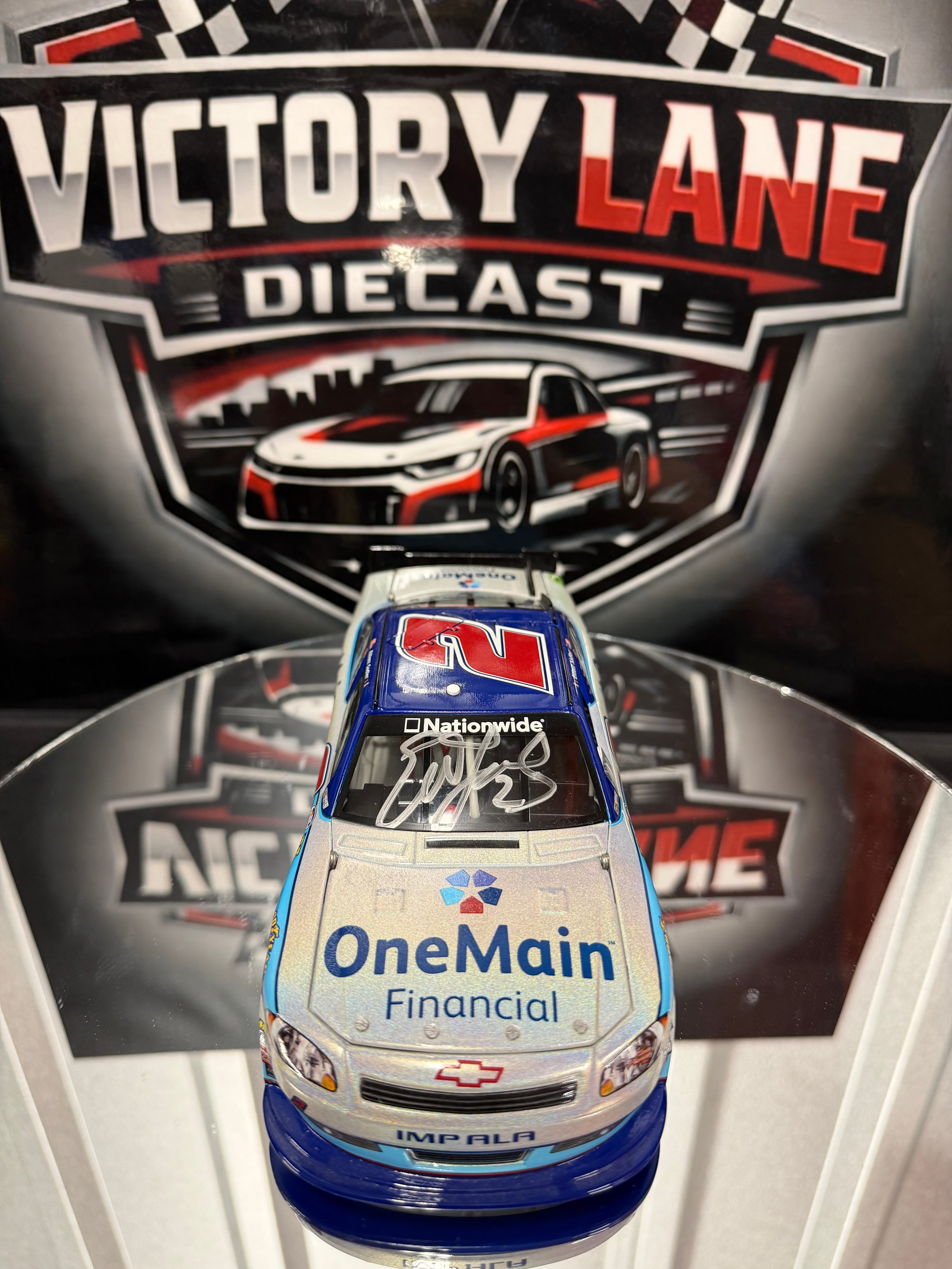 Elliott Sadler 2011 One Main Financial Impala Flashcoat Color 1:24 Diecast