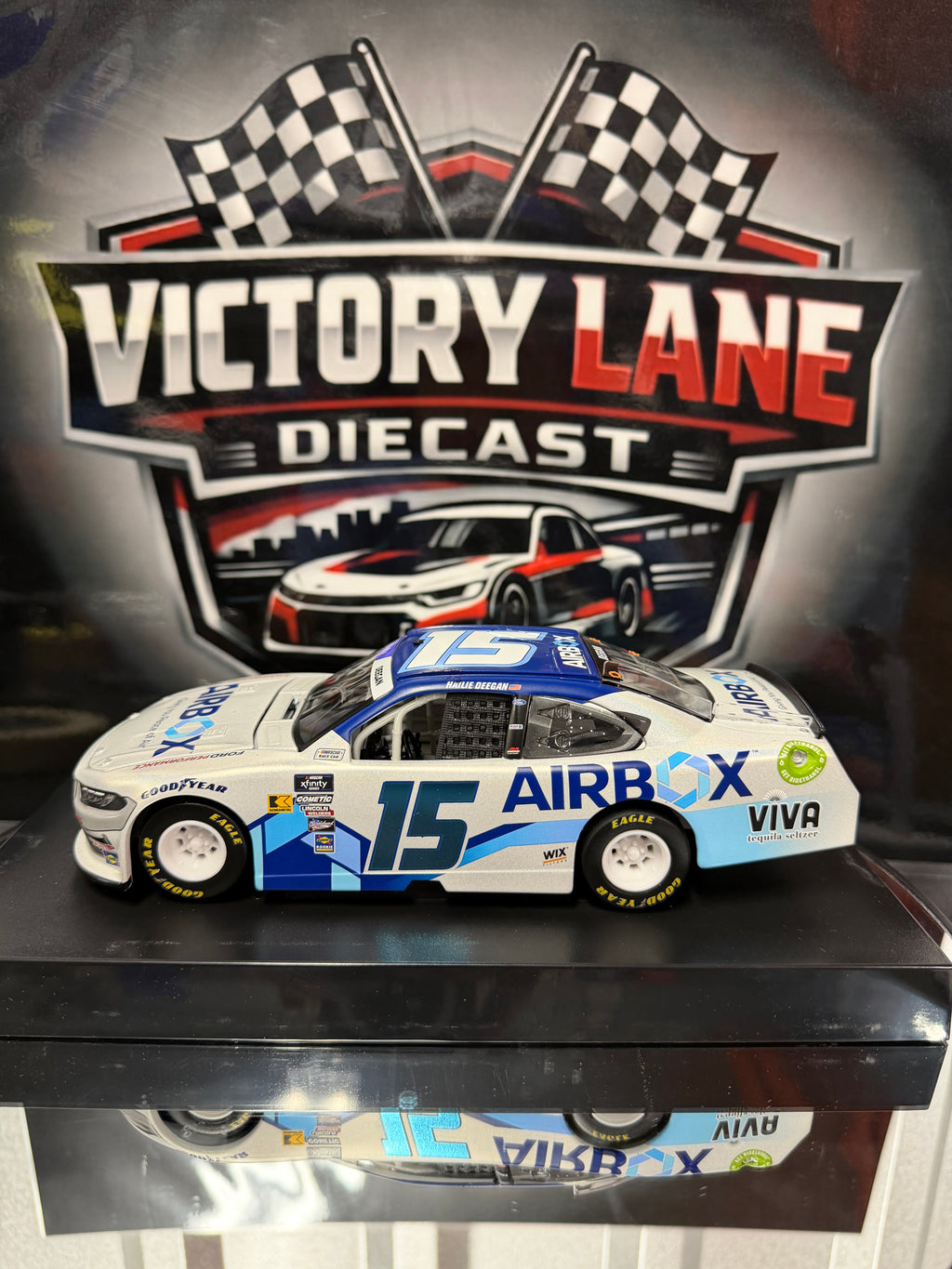 Hailie Deegan 2024 AirBox Mustang Flashcoat Color Din 21