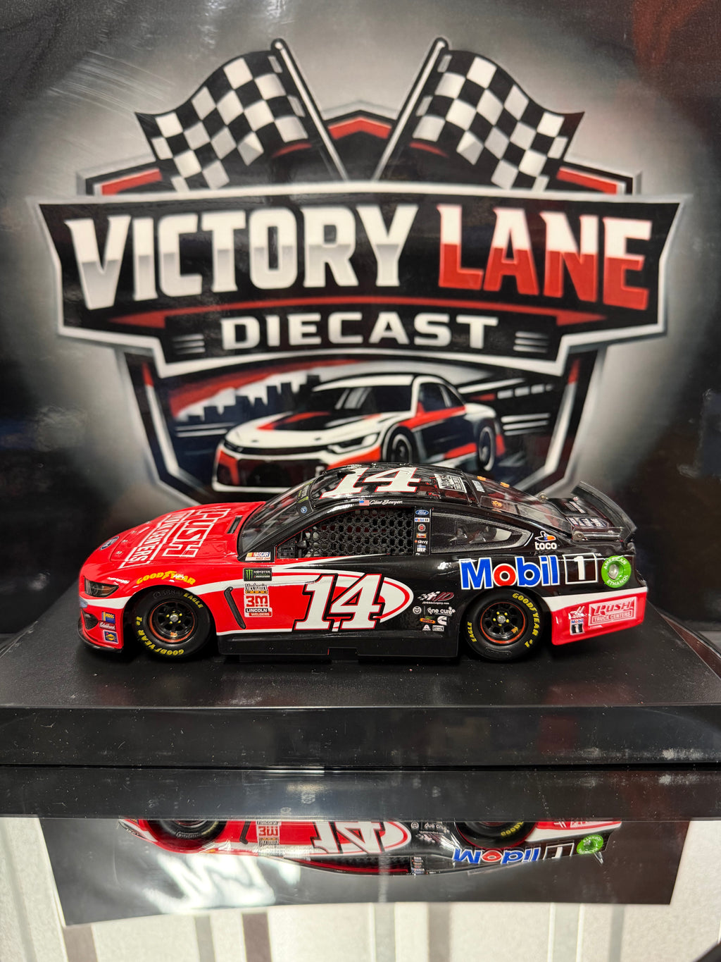 Clint Bowyer 2019 Rush Truck Centers Darlington Ford Mustang