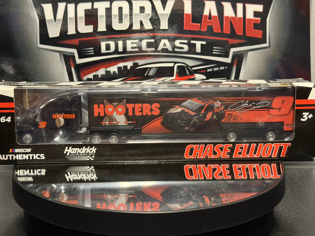 Chase Elliott Hooters Transport Hauler