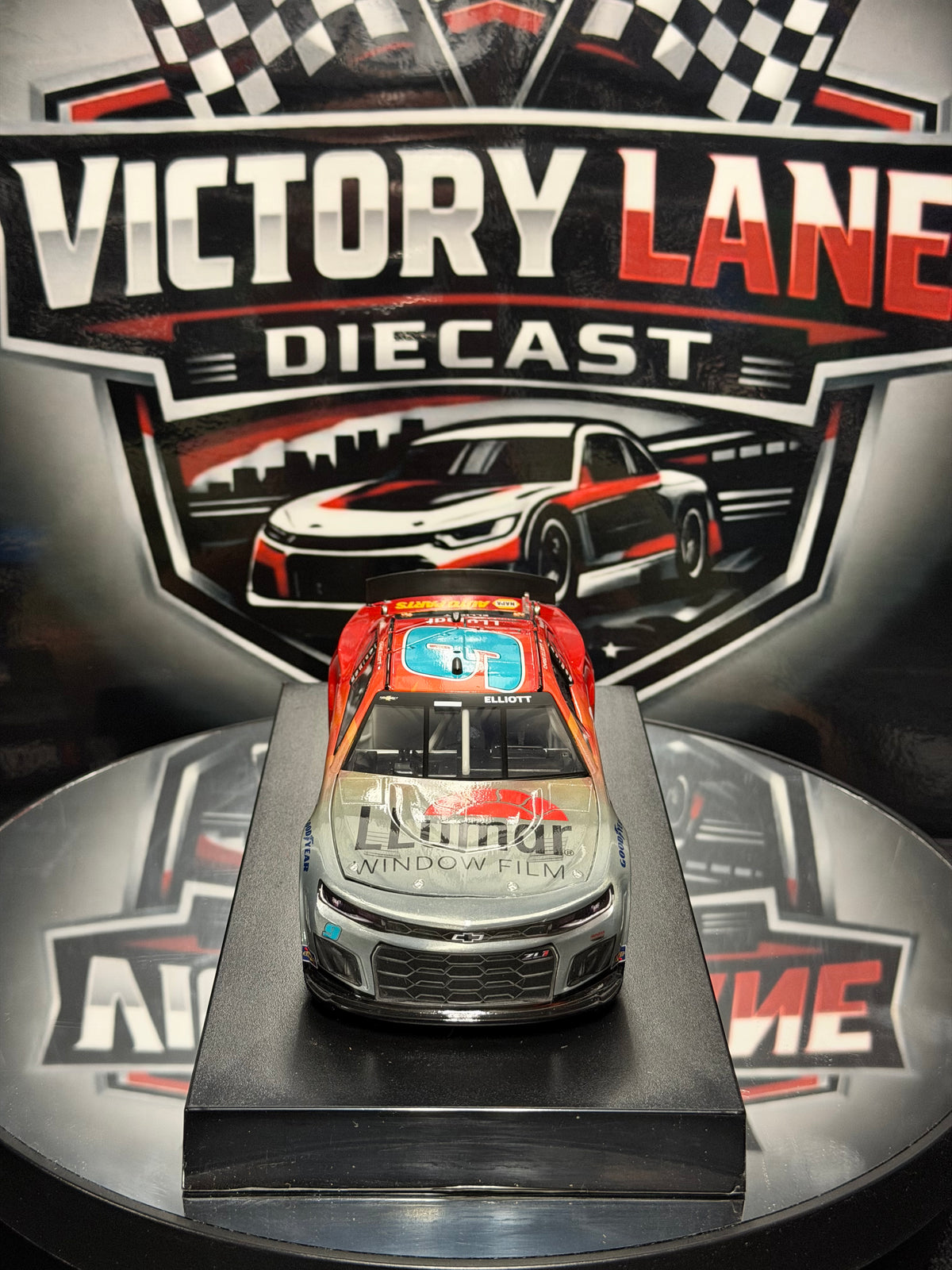 Chase Elliott 2022 LLumar Chevrolet Camaro ZL1