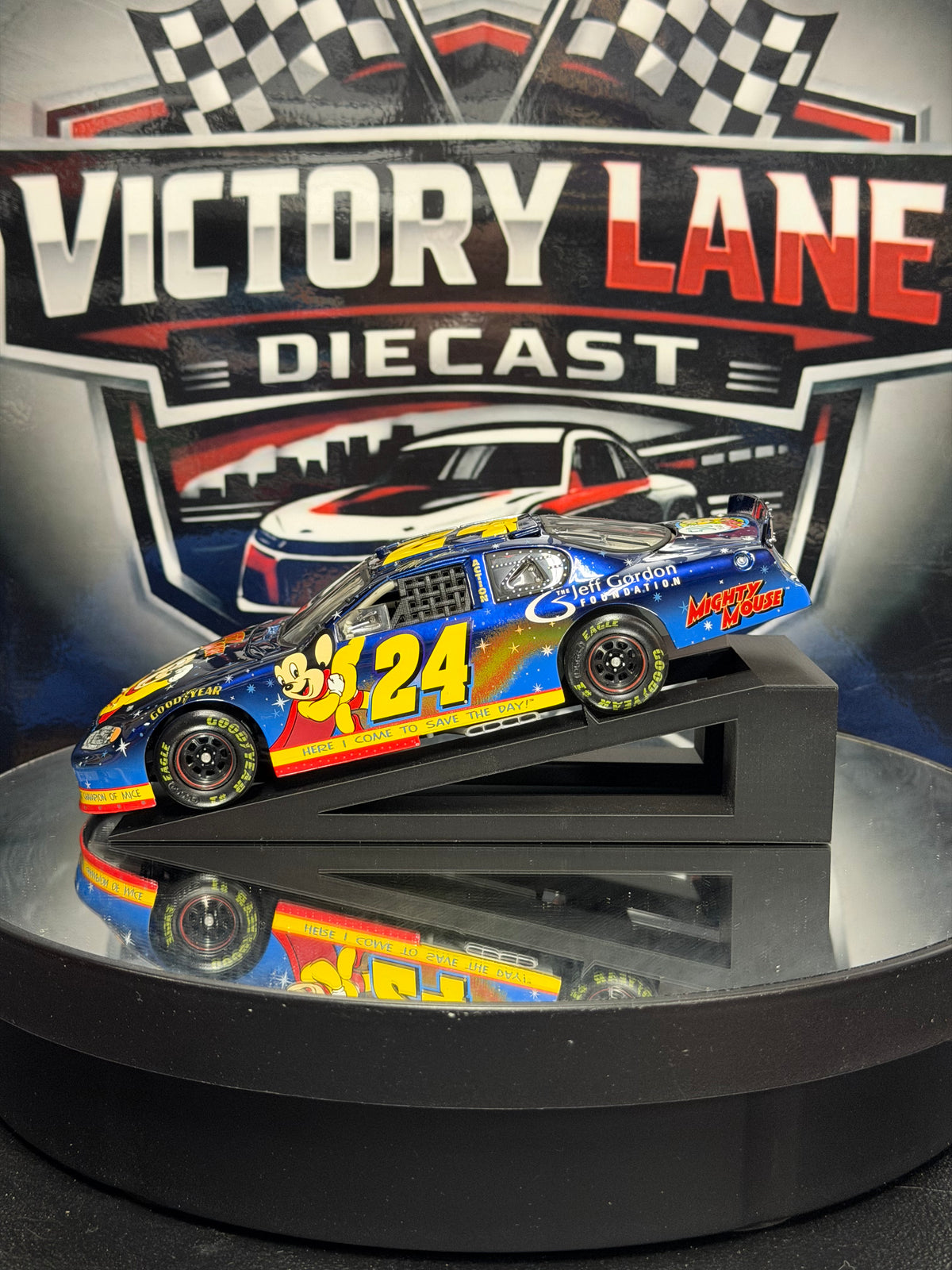 Jeff Gordon 2005 Foundation / Mighty Mouse Monte Carlo