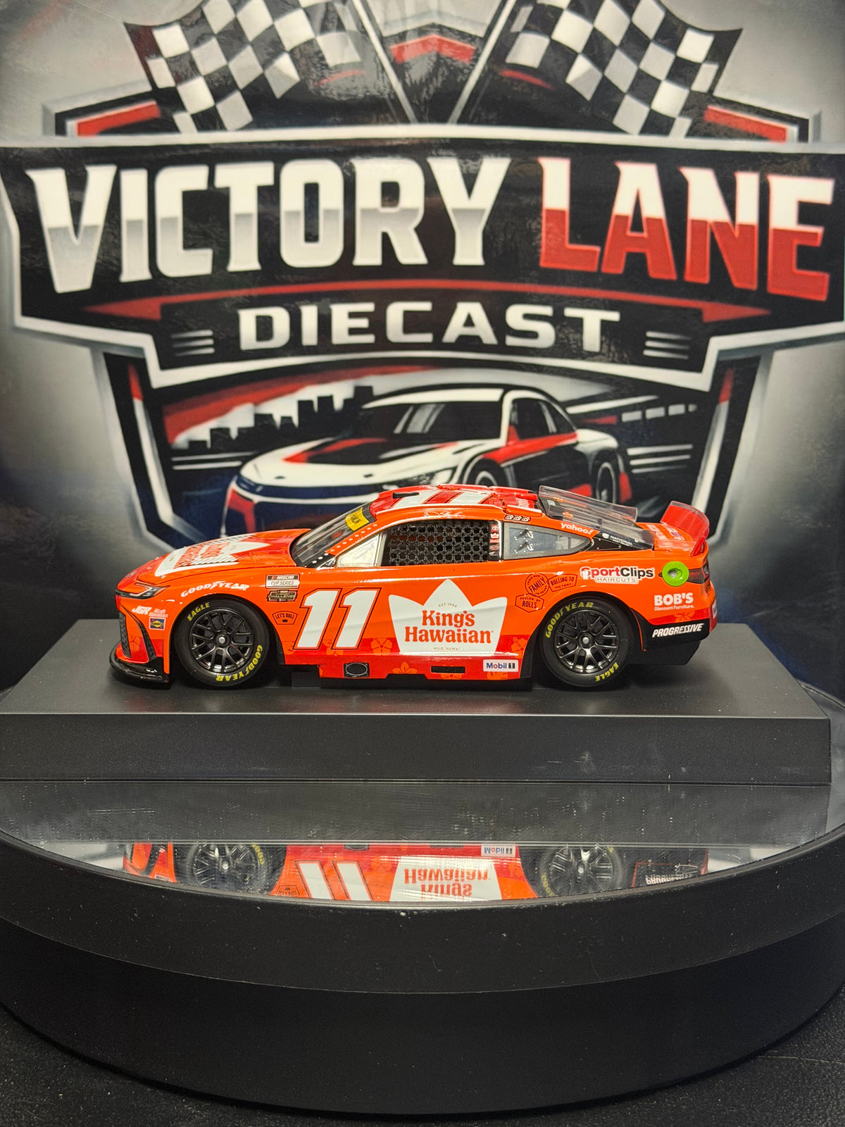 Denny Hamlin 2025 King's Hawaiian Camry